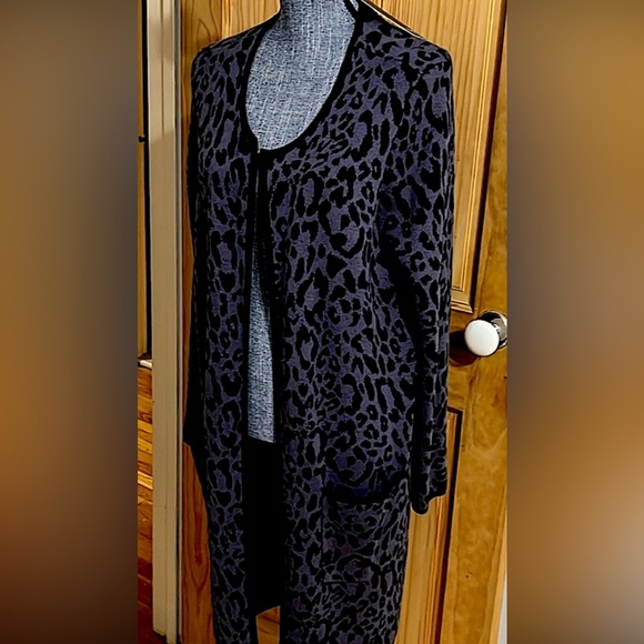 Elegant Animal Downtown Glam Cardigan NWT - Picture 3 of 8